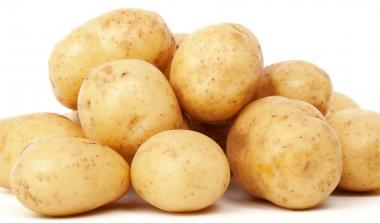 Pile of white potatoes
